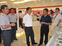 南平市委副書記黃福清、市委常委統(tǒng)戰(zhàn)部部長黃健平一行視察虹潤公司